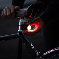 Vista principal del producto – Mini luz magnética trasera Shapeheart
