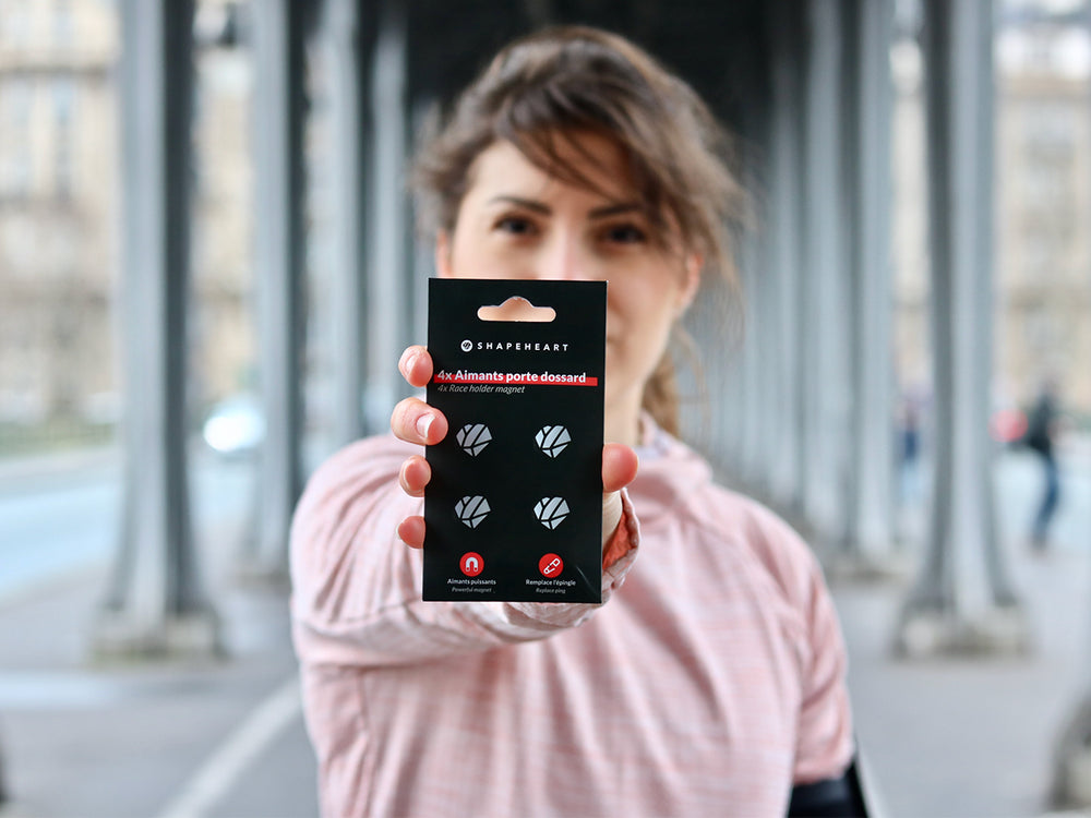 Fáciles de usar y reutilizables infinitamente, los imanes portadorsales Shapeheart serán excelentes aliados para tus competiciones.