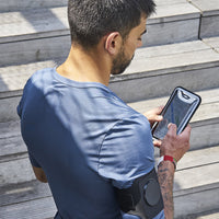 Nuestra funda es táctil y te permite acceder directamente a todos tus datos y aplicaciones.